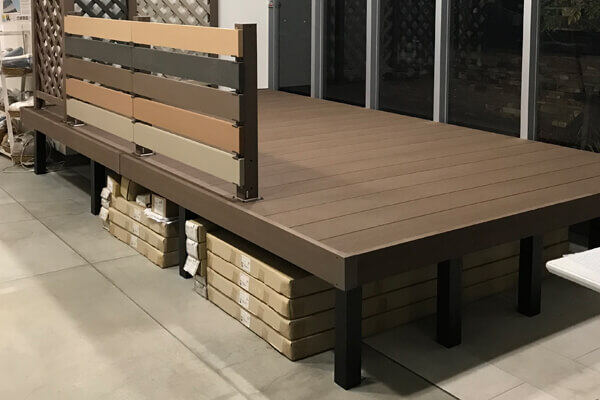 展示品 ウッドデッキの様子