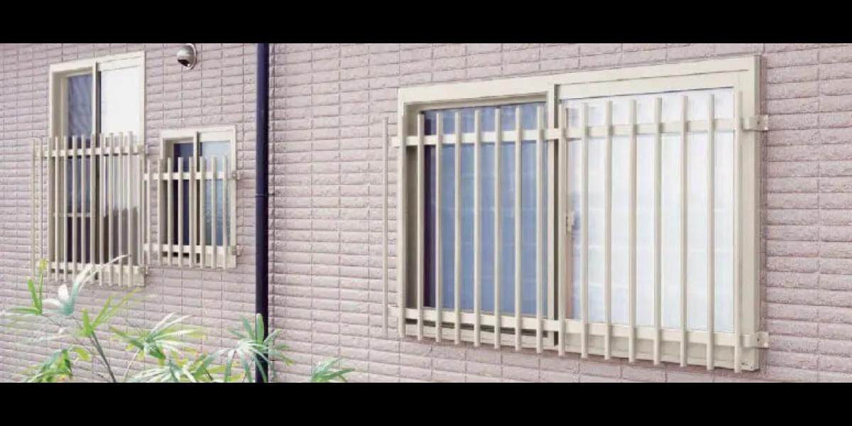 YKKAP エアコン室外機置き 1台用 正面:パンチングメタル 側面 YKKAP エアコン室外機置き 1台用 正面:パンチングメタル 側面