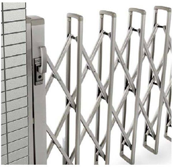 YKKAP　伸縮ゲート　レイオス4型（細桟）　両開き親子　10-50W　H11　PGN-4　『カーゲート　伸縮門扉』 