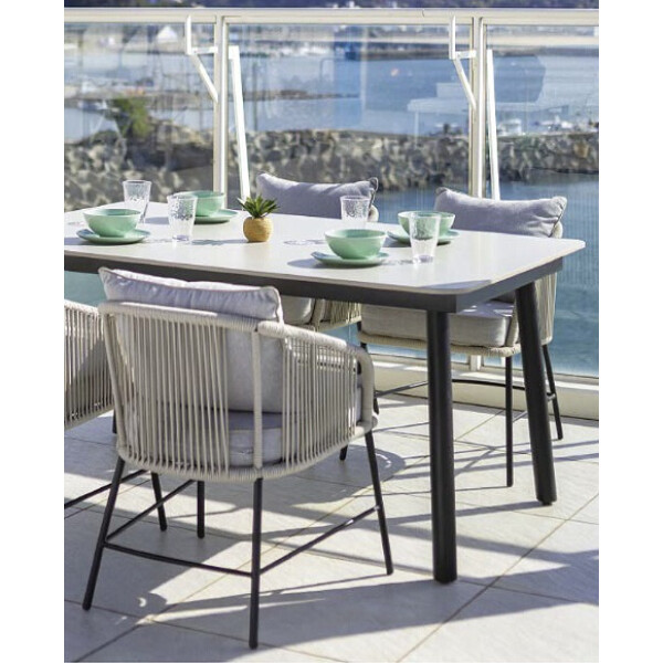 レヴールアームチェア タカショー 【公式通販】