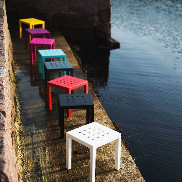 SUNDAYS フレームダイニング スクエア 屋外用 ガーデンファニチャー オレンジ