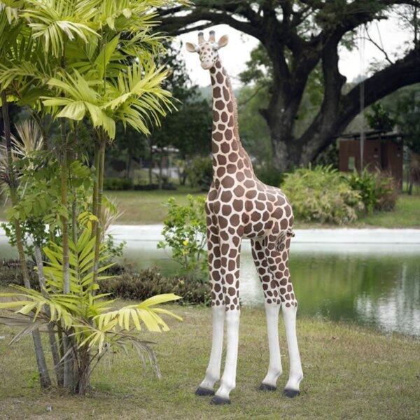 FRP 可愛い子キリン / Giraffe fr080131 『動物園オブジェ アニマルオブジェ 店舗・イベント向け』 