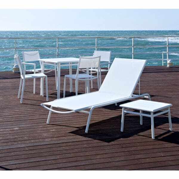 ニチエス ＭＡＩＯＲＩ マイオリ ＮＣ ＯＴＦサンベッド / ホワイト＋ホワイト ホワイト＋ホワイト