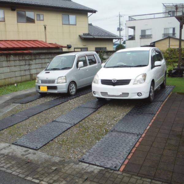 「個人宅・現場配送不可」 軽量敷板 リピーボード 3×6判 （910mm×1820mm×厚13mm） 片面凸タイプ 1枚 