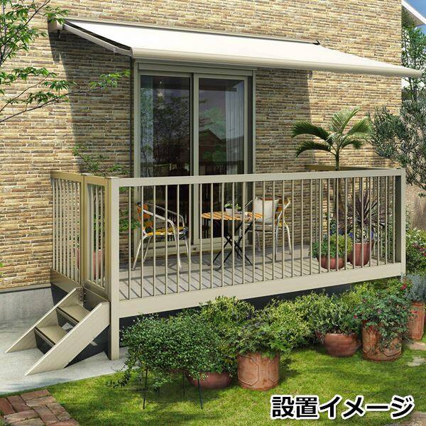 YKKAP ルシアスバルコニー 柱建式 庭置納まり たて格子 関東間 標準柱 1間×6尺 門扉外観左側（L） 手すり高さ1,105mm 床：グレイベージュ